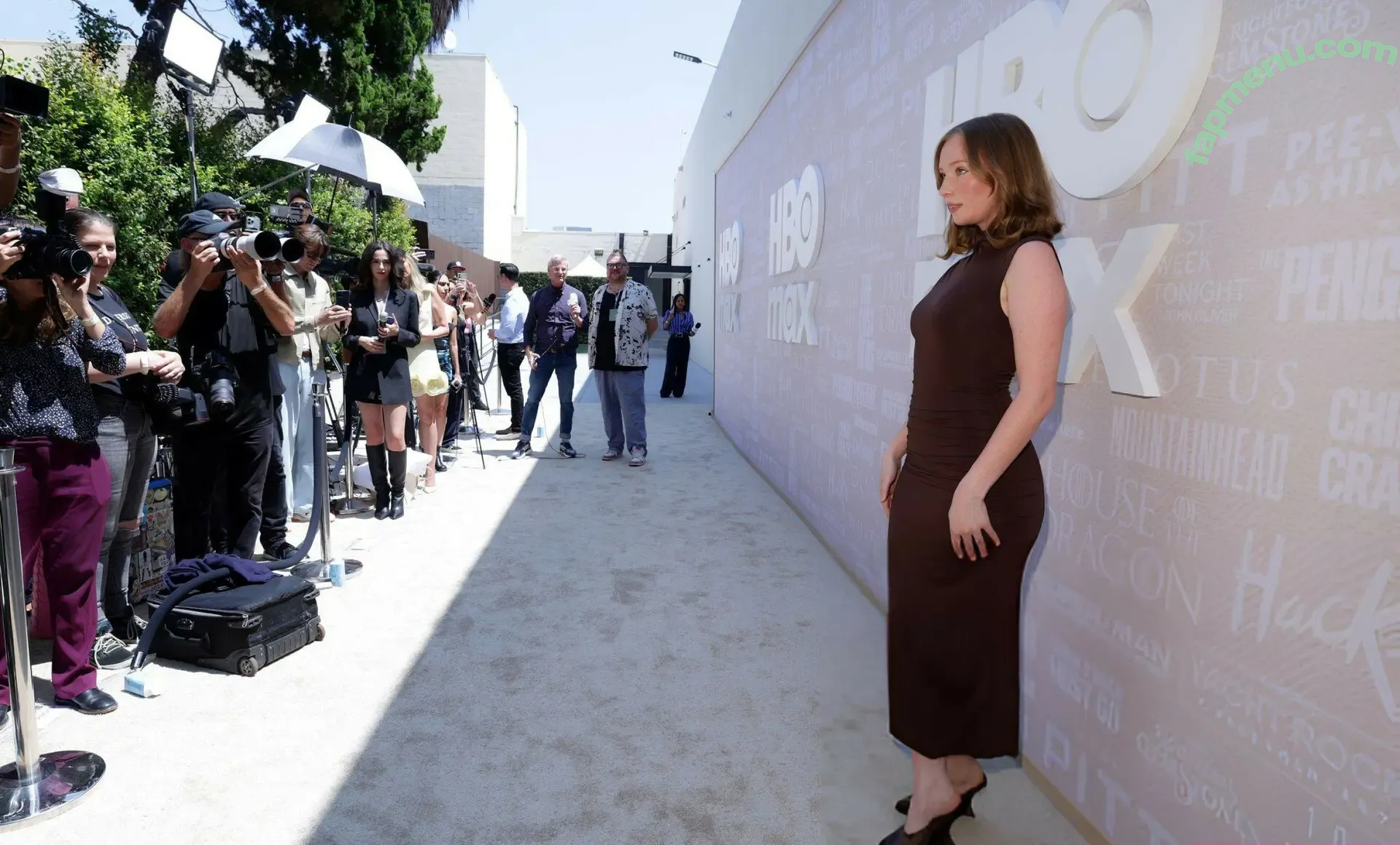 Hannah Einbinder nude photo #0162 (hannaheinbinder)