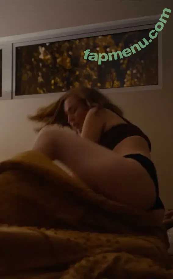 Hannah Einbinder nude photo #0171 (hannaheinbinder)