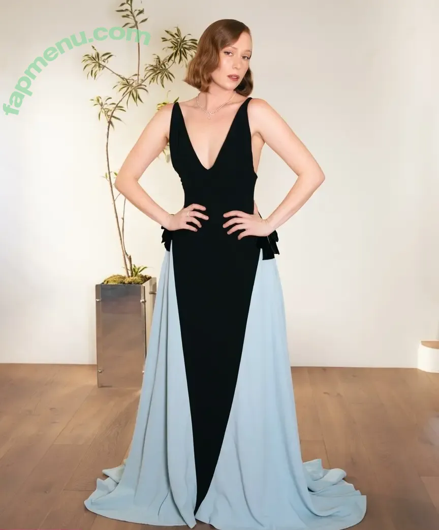 Hannah Einbinder nude photo #0193 (hannaheinbinder)