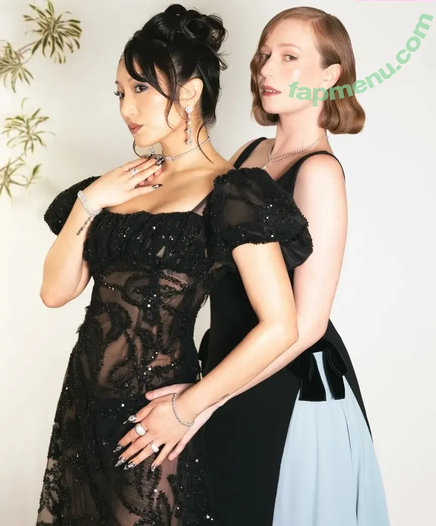 Hannah Einbinder nude photo #0195 (hannaheinbinder)