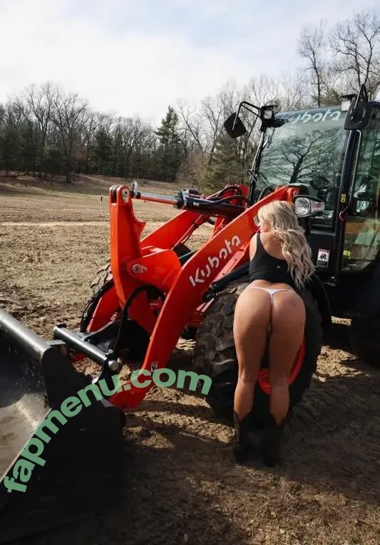 Hannah Farm nude photo #0038 (hannahfarm / thehannahfarm)