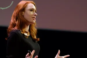 Hannah Fry / fryrsquared nude photo #0025