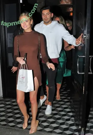 Hannah Godwin / hannahg11 nude photo #0057