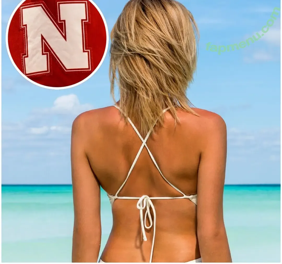 Hannah Godwin nude photo #0051 (hannahg11)