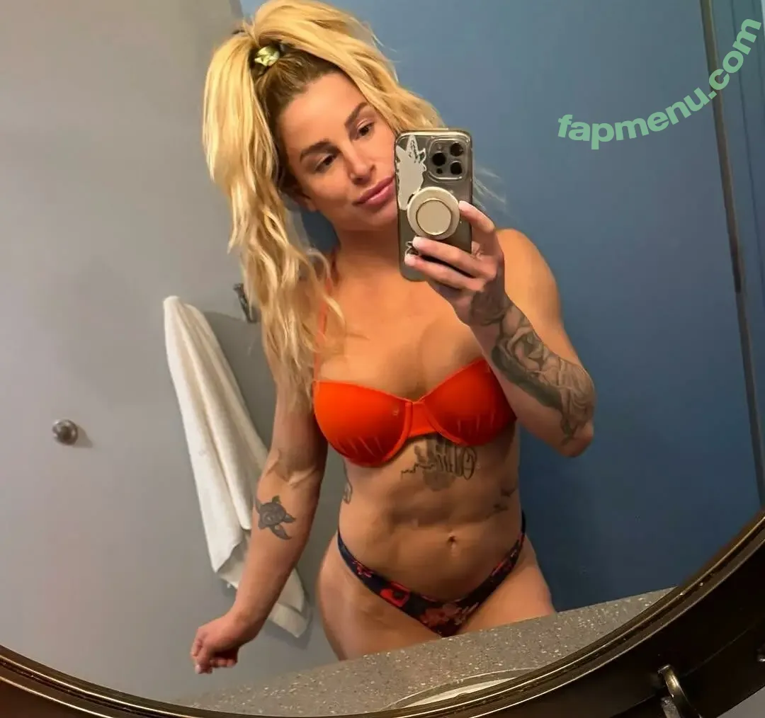 Hannah Goldy nude photo #0004 (hannahgoldy)