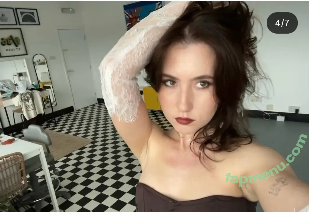 Hannah Grae nude photo #0011 (hannahgrae)