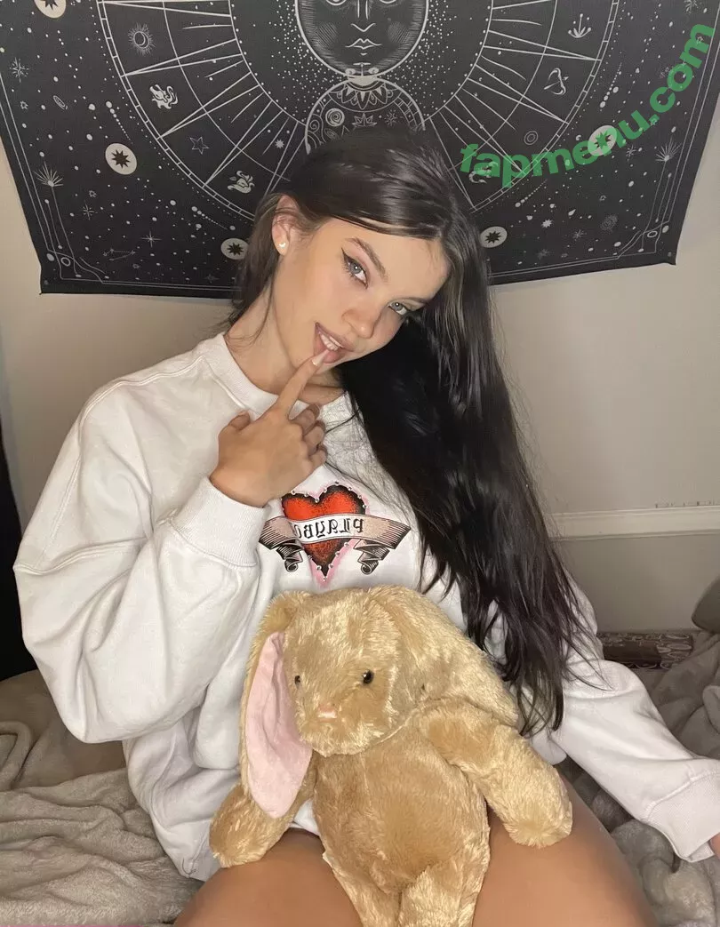 Hannah Grape nude photo #0285 (hangrape / hannahgrape / itshannahgrape)