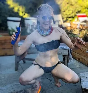 Hannah Hart / harto nude photo #0031