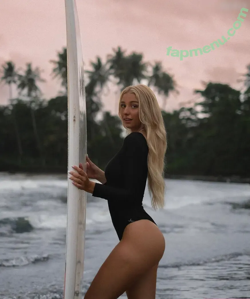 Hannah Maria nude photo #0023 (hannahmria)