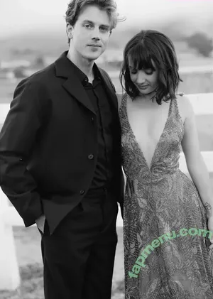 Hannah Marks / hannahgmarks nude photo #0098