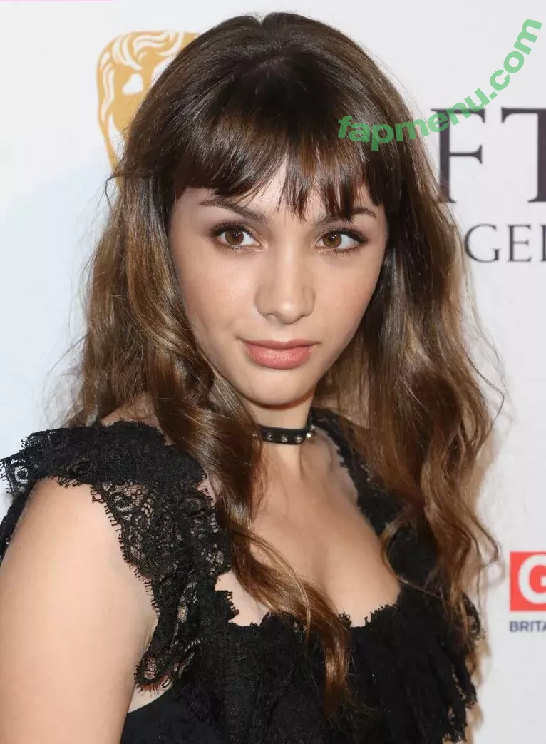 Hannah Marks nude photo #0046 (hannahgmarks)