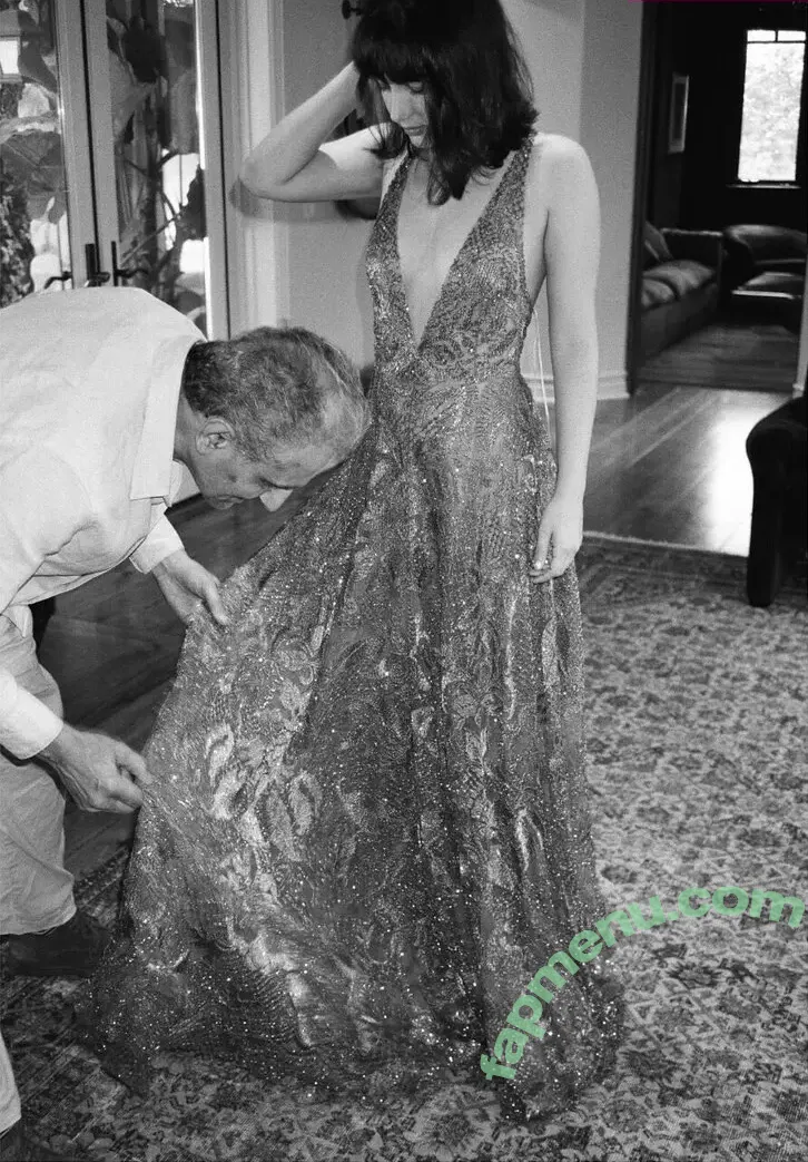 Hannah Marks nude photo #0087 (hannahgmarks)