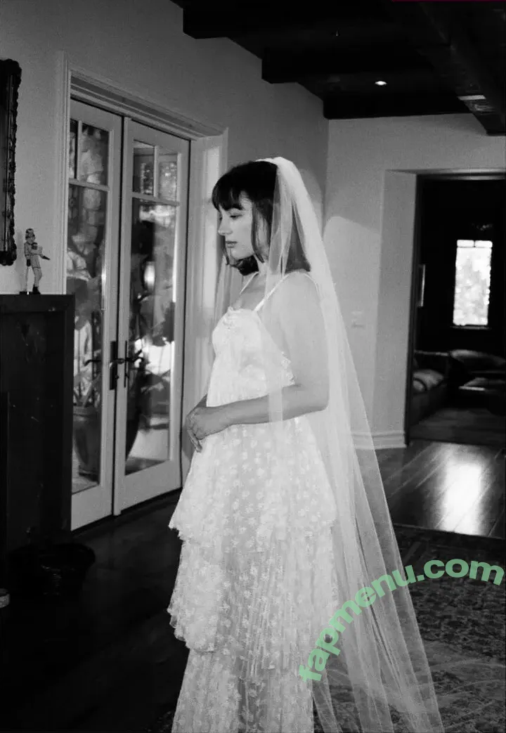 Hannah Marks nude photo #0088 (hannahgmarks)