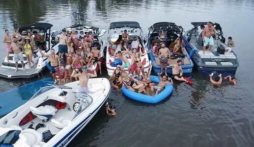 Hannah Murrell / hannahlee00 / hannahmurre11 / twinnumber_one nude photo #0210