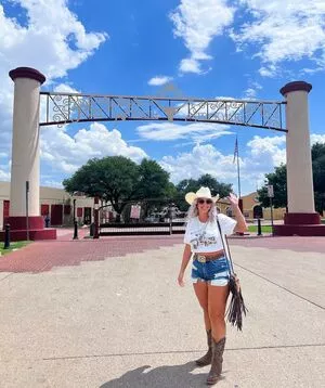 Hannah Murrell / hannahlee00 / hannahmurre11 / twinnumber_one nude photo #0217