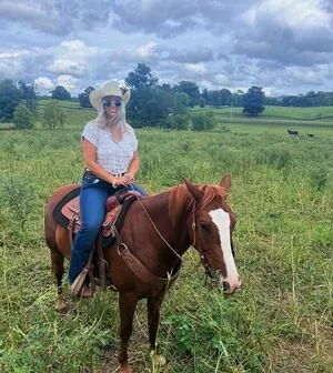 Hannah Murrell / hannahlee00 / hannahmurre11 / twinnumber_one nude photo #0220