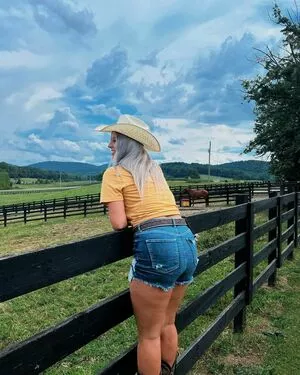 Hannah Murrell / hannahlee00 / hannahmurre11 / twinnumber_one nude photo #0240