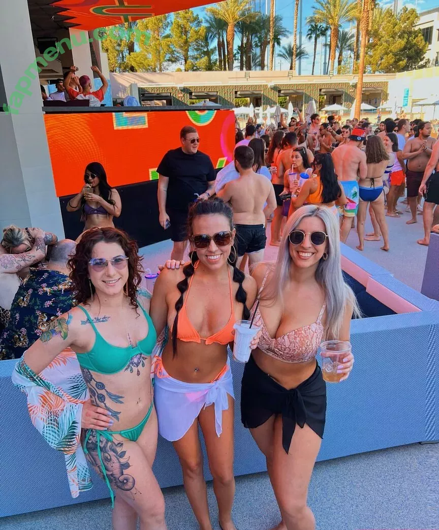 Hannah Murrell nude photo #0160 (hannahlee00 / hannahmurre11 / twinnumber_one)