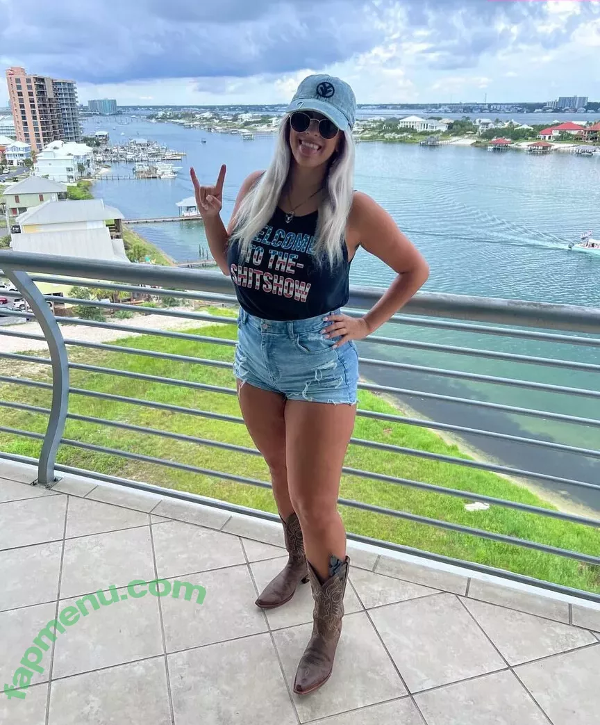 Hannah Murrell nude photo #0200 (hannahlee00 / hannahmurre11 / twinnumber_one)