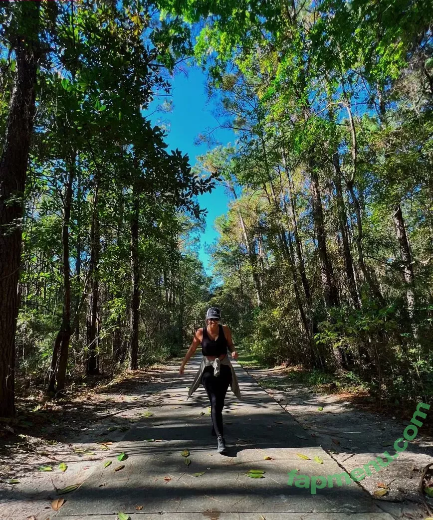 Hannah Murrell nude photo #0239 (hannahlee00 / hannahmurre11 / twinnumber_one)