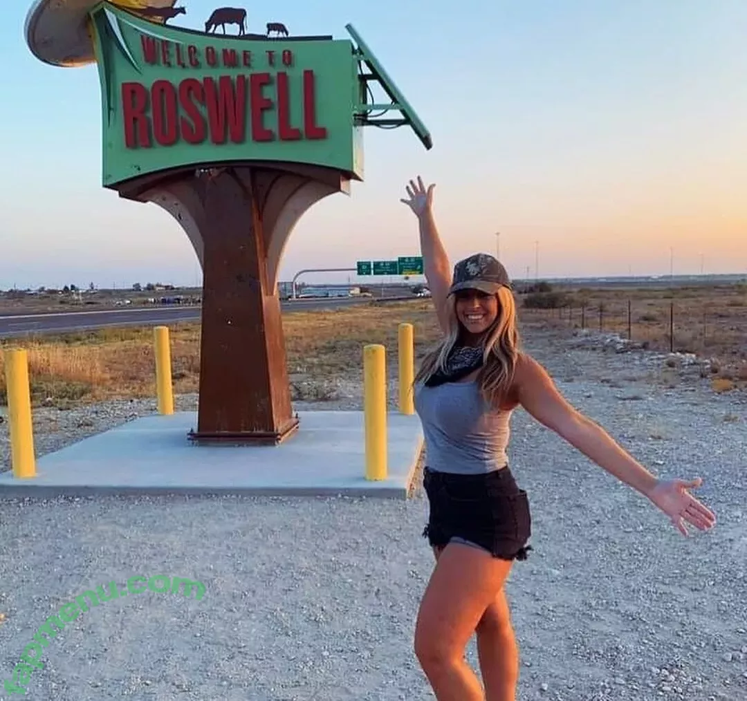 Hannah Murrell nude photo #0263 (hannahlee00 / hannahmurre11 / twinnumber_one)