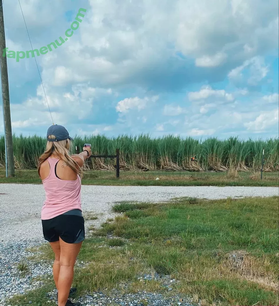 Hannah Murrell nude photo #0265 (hannahlee00 / hannahmurre11 / twinnumber_one)