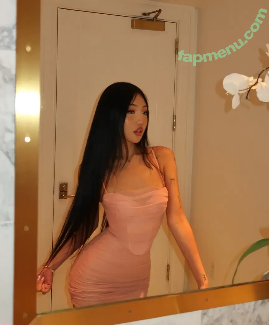 Hannah Noelle nude photo #0016 (hanahhwang / hannahnoelle)