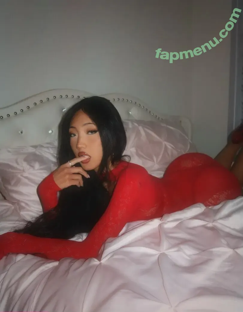 Hannah Noelle nude photo #0023 (hanahhwang / hannahnoelle)