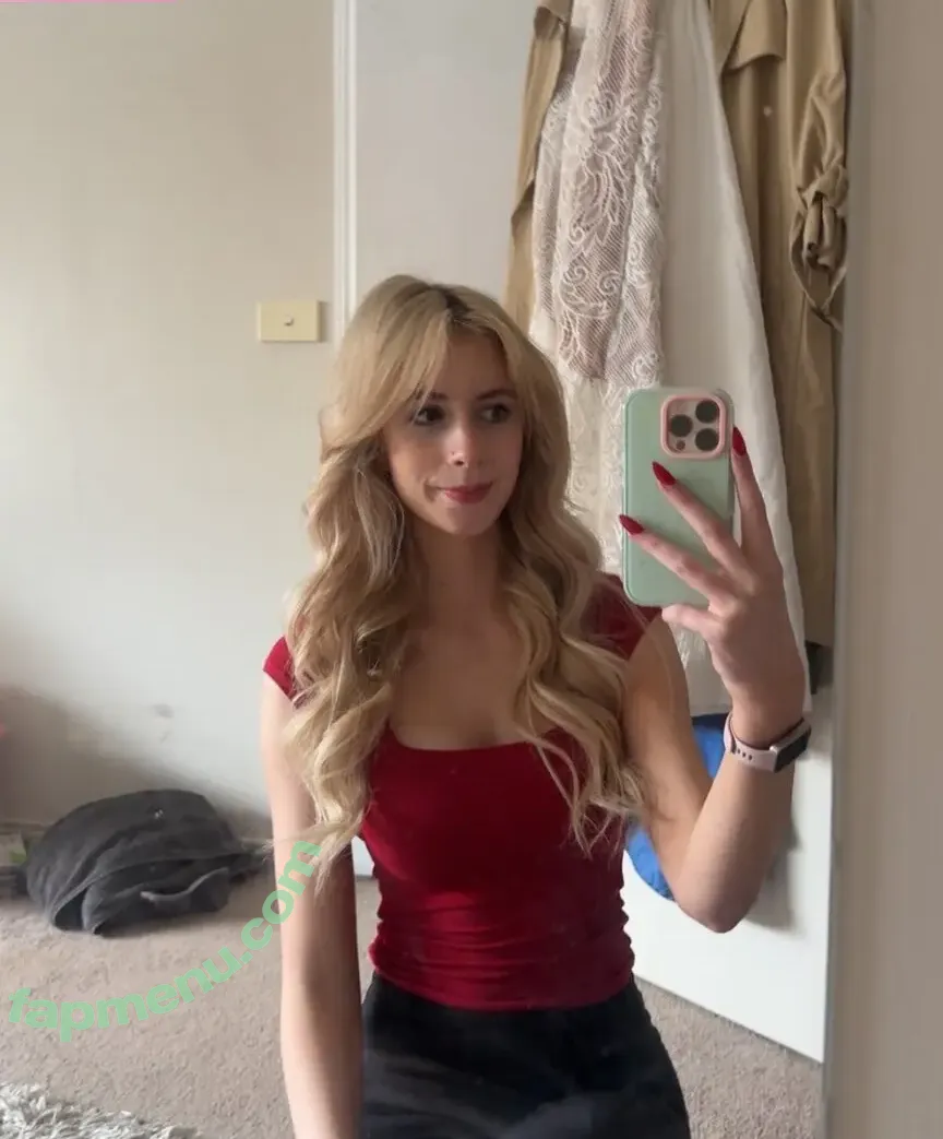 Hannah Sayce nude photo #0011 (hannahsayce)