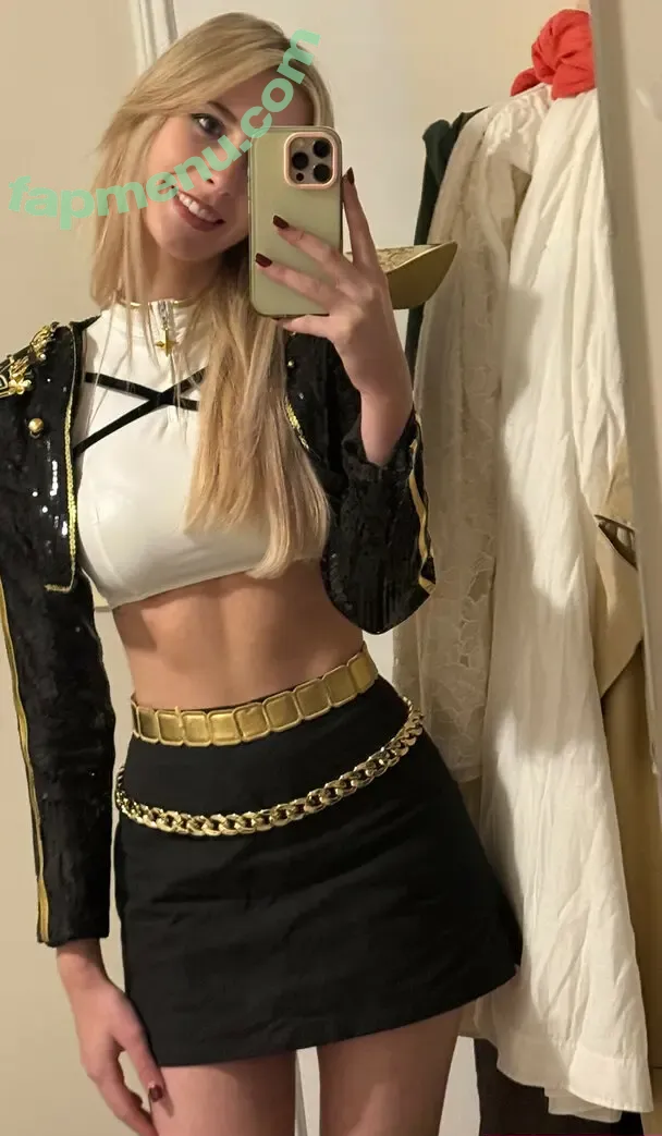 Hannah Sayce nude photo #0014 (hannahsayce)