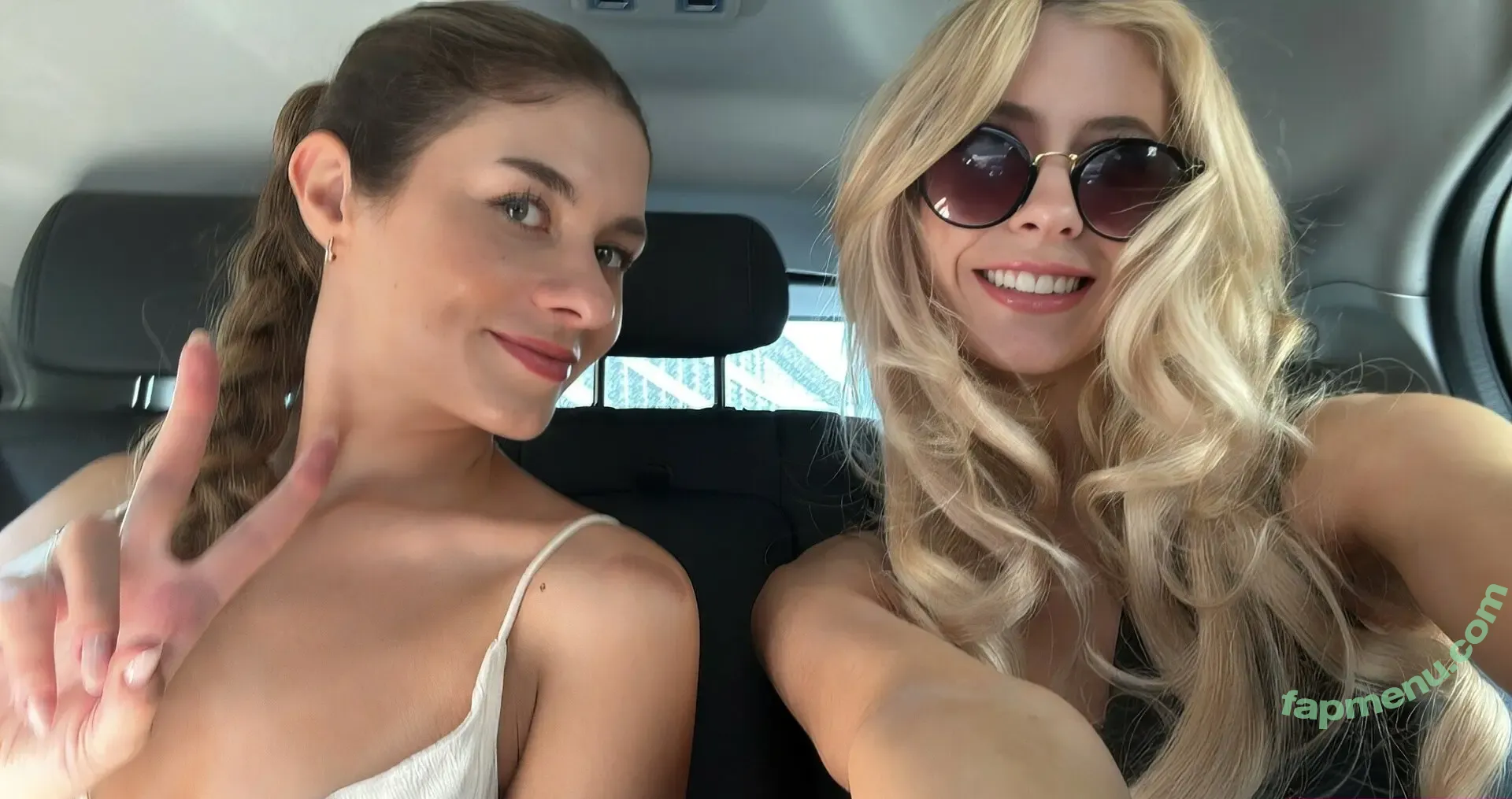 Hannah Sayce nude photo #0016 (hannahsayce)