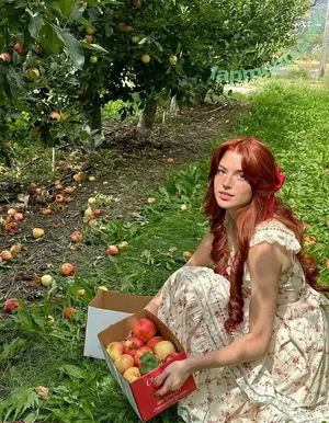 Hannah Stein / hnnhxl nude photo #0523