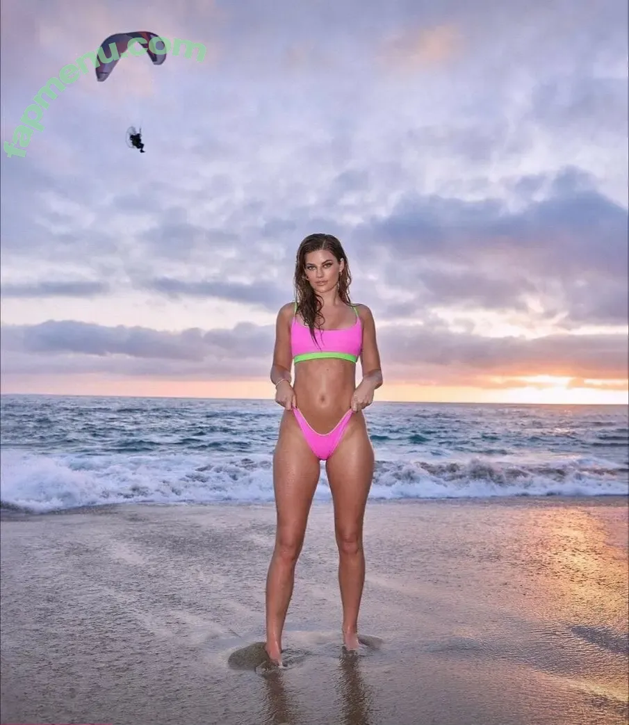 Hannah Stocking nude photo #0005 (hannahstocking)