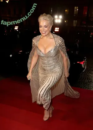 Hannah Waddingham / hannah_waddingham nude photo #0772