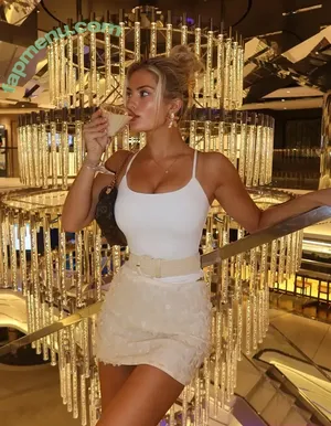 Hannah White / hannahhwhite__ / hannahwhite nude photo #0104