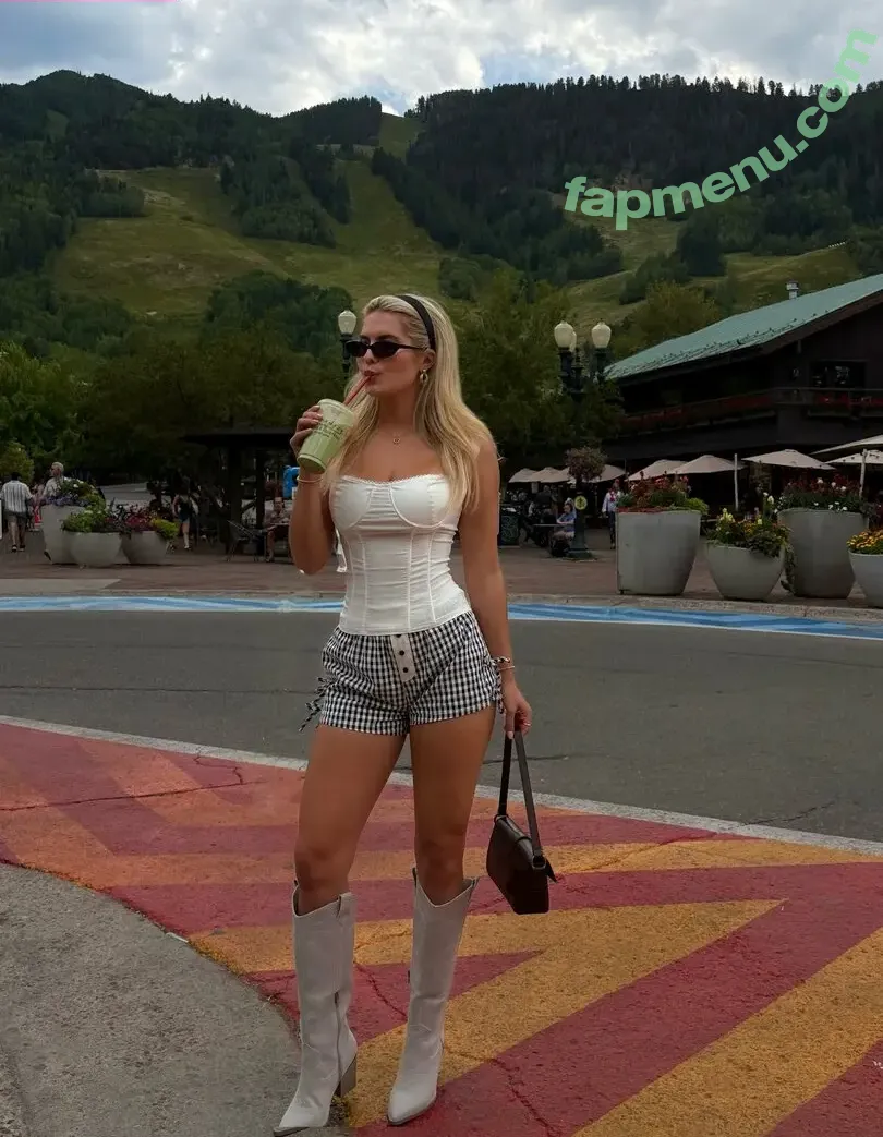 Hannah White nude photo #0062 (hannahhwhite__ / hannahwhite)