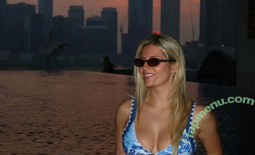 Hannah White nude photo #0113 (hannahhwhite__ / hannahwhite / hannahwhite__)