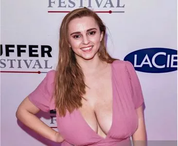 Hannah Witton / hannahwitton nude photo #0023