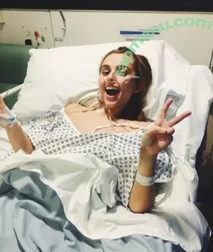 Hannah Witton / hannahwitton nude photo #0306