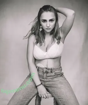 Hannah Witton / hannahwitton nude photo #0307