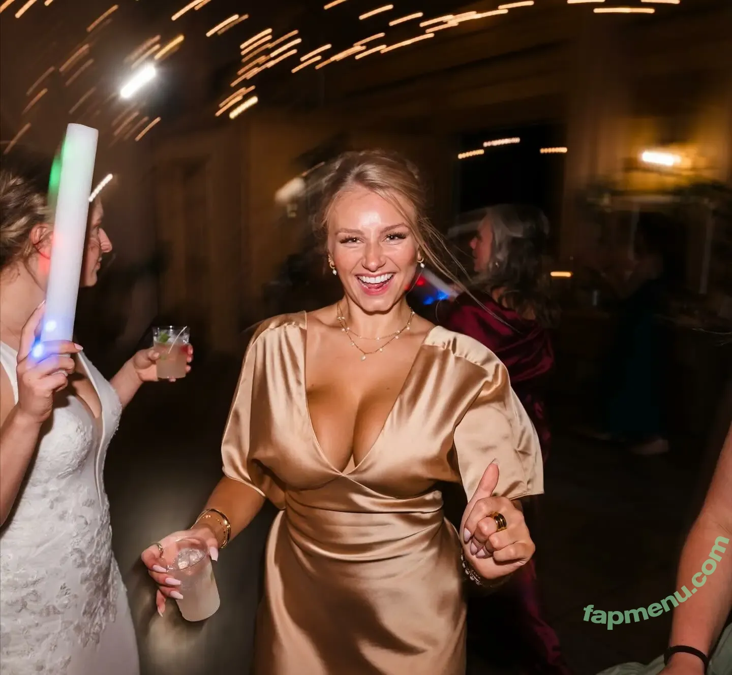 Hannah Woods nude photo #0598 (hannah-woods / hannah_amanita)