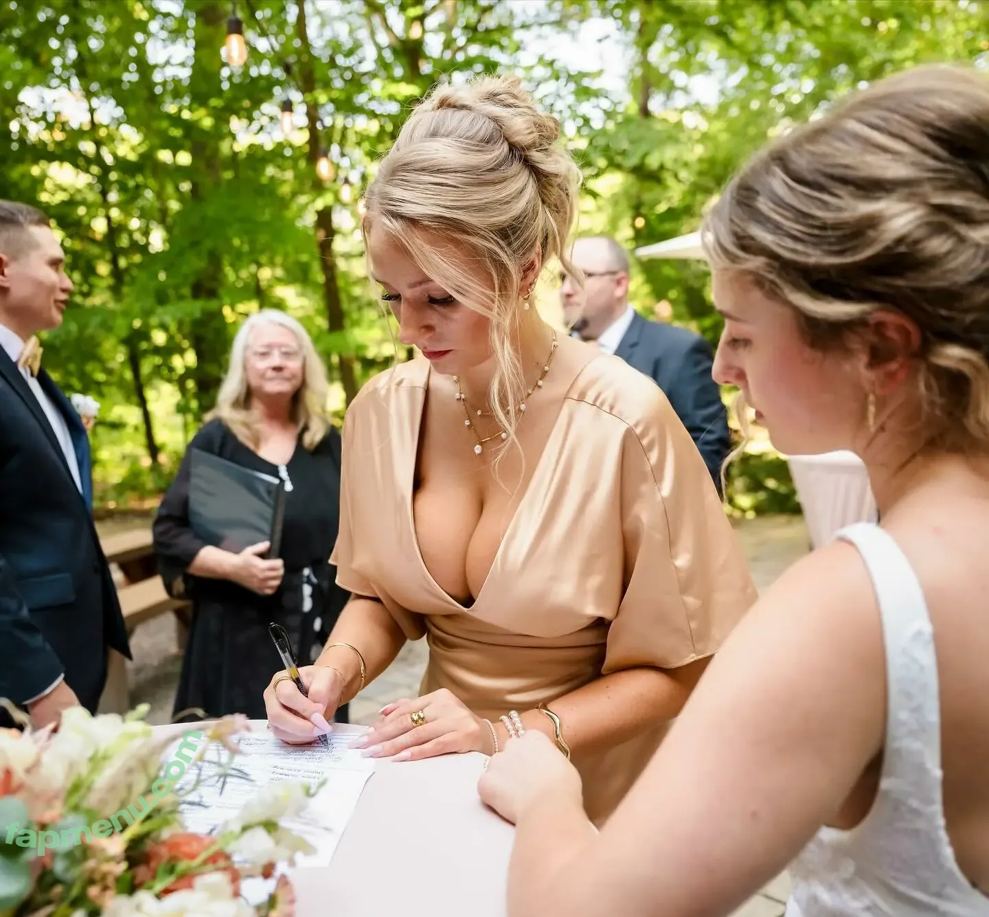 Hannah Woods nude photo #0603 (hannah-woods / hannah_amanita)