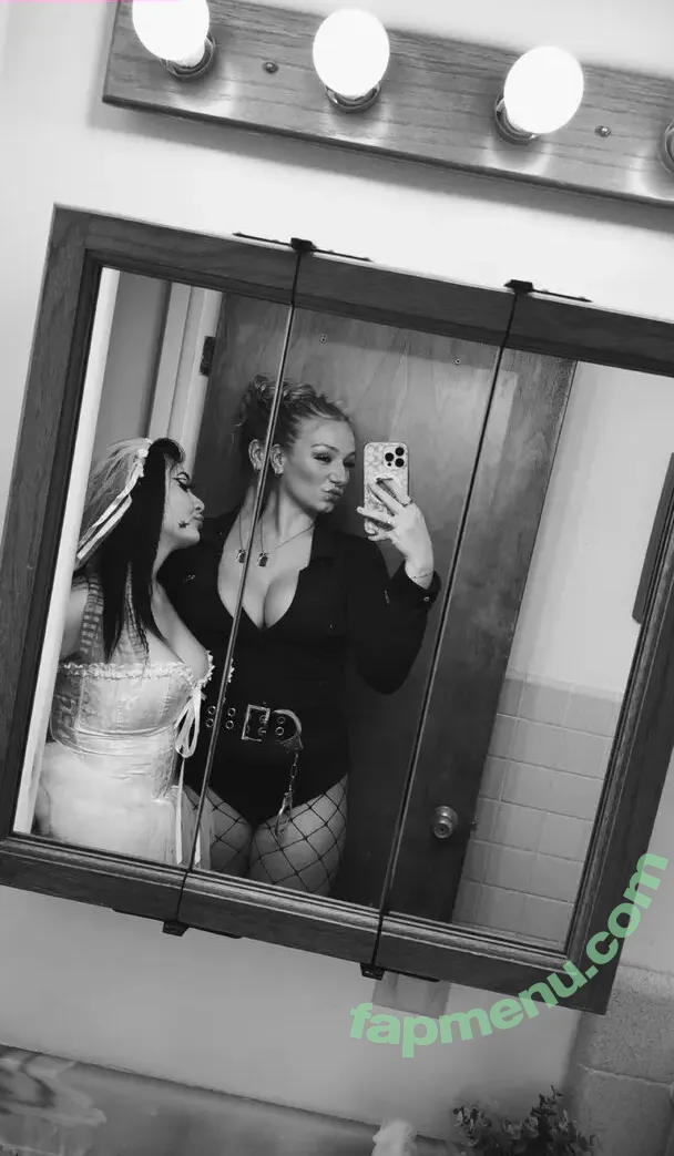 Hannah Woods nude photo #0606 (hannah-woods / hannah_amanita)