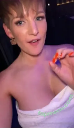 Hannahbrooks25 / hannah_brooks_world nude photo #0046