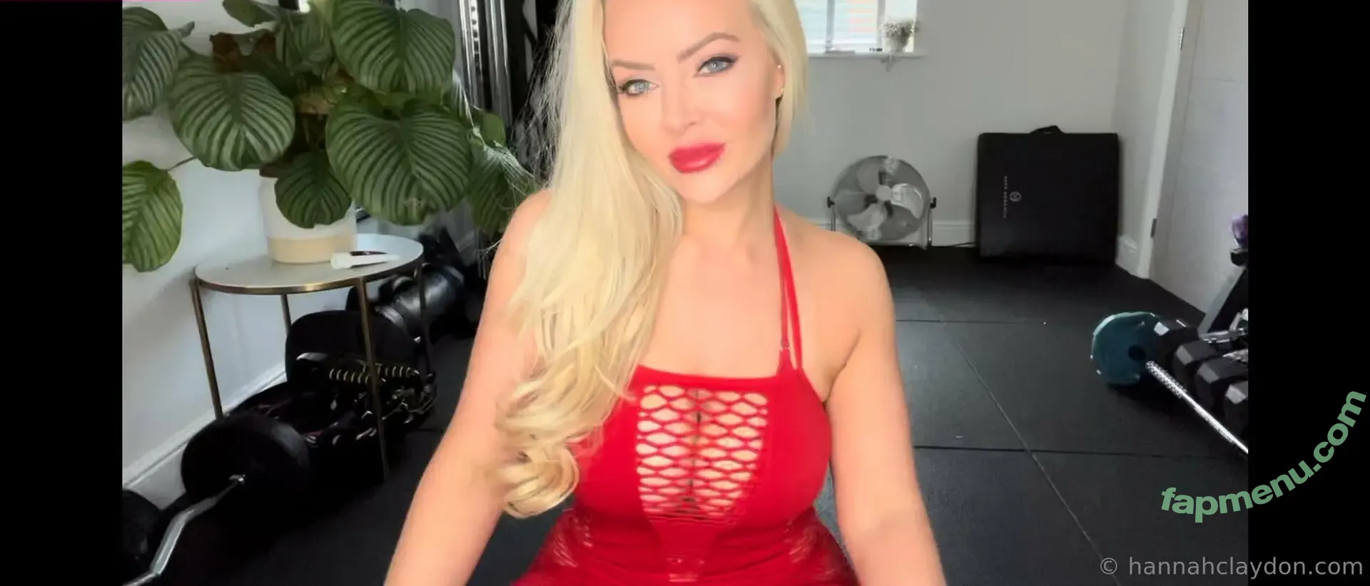 hannahclaydonfree nude photo #0011 (officialhannahclaydon)
