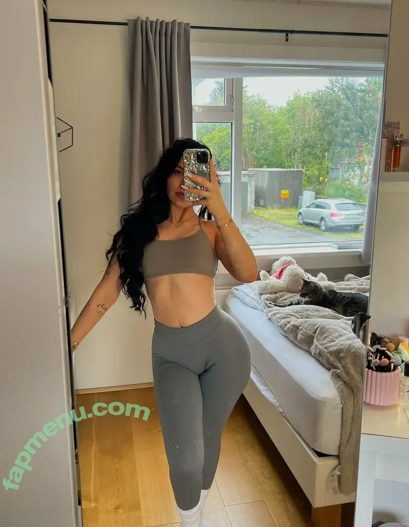 hannahgracefree nude photo #0007 (webofgrace)