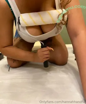 hannahhandful / handful nude photo #0015