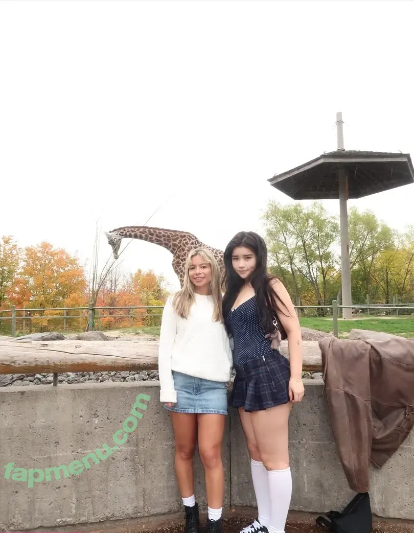 Hannahkae27 nude photo #0125 (Hannahkae27)