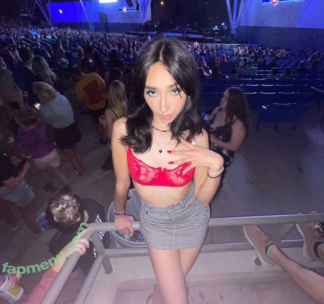 hannahlizfilter nude photo #0020 (darkwebprincess)