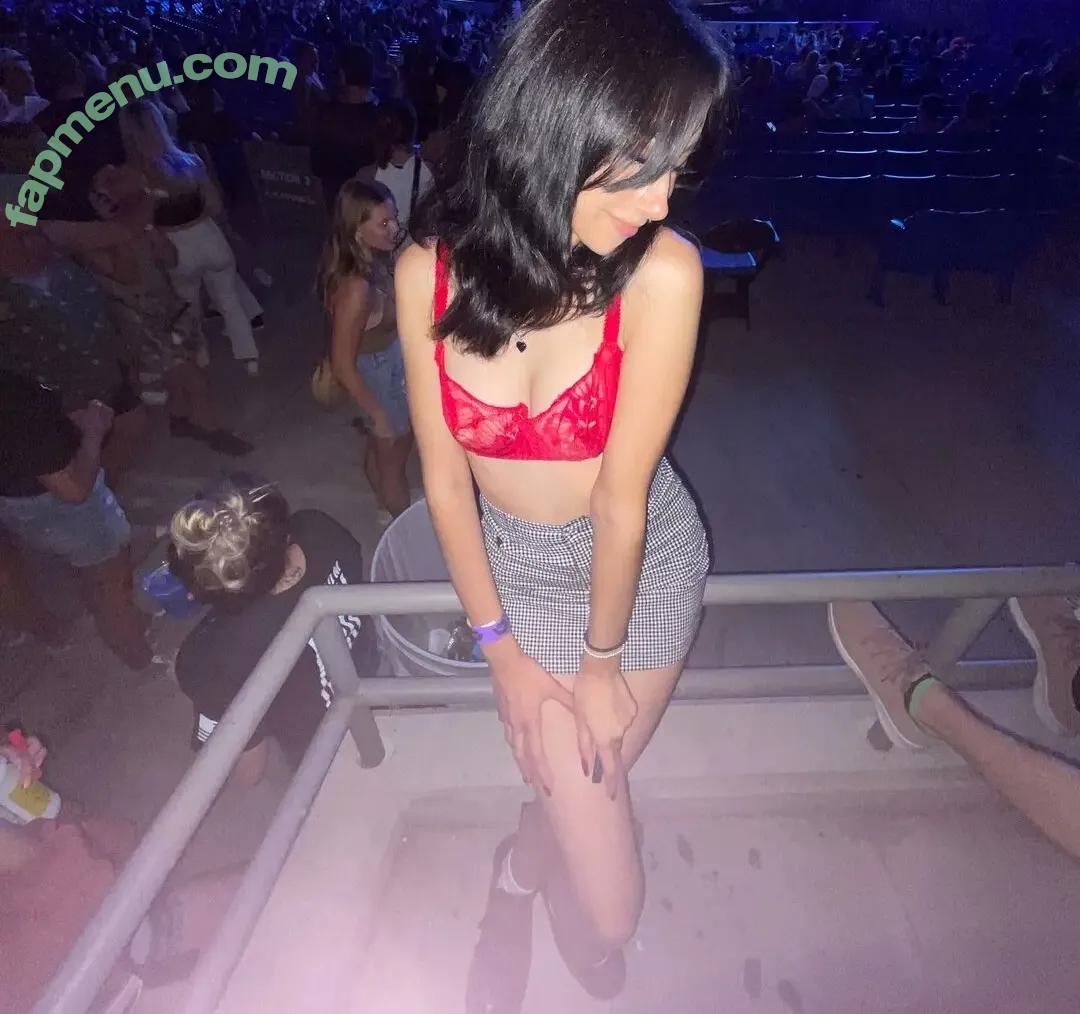 hannahlizfilter nude photo #0022 (darkwebprincess)
